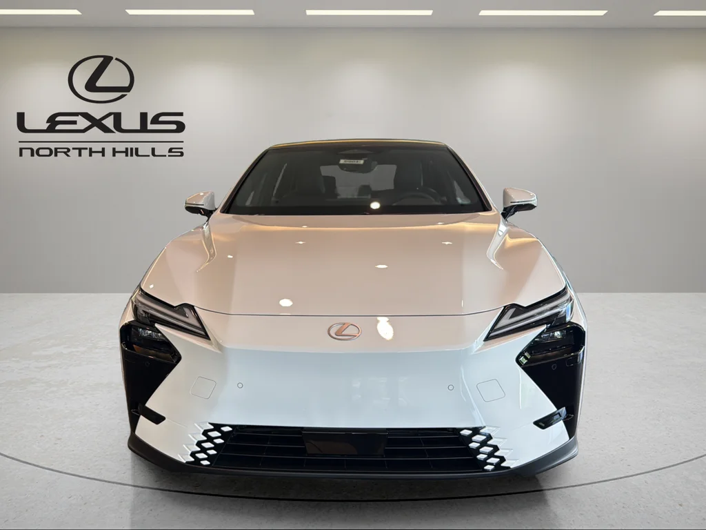 New 2026 Ultra White Lexus ES 500e PREMIUM AWD image 2