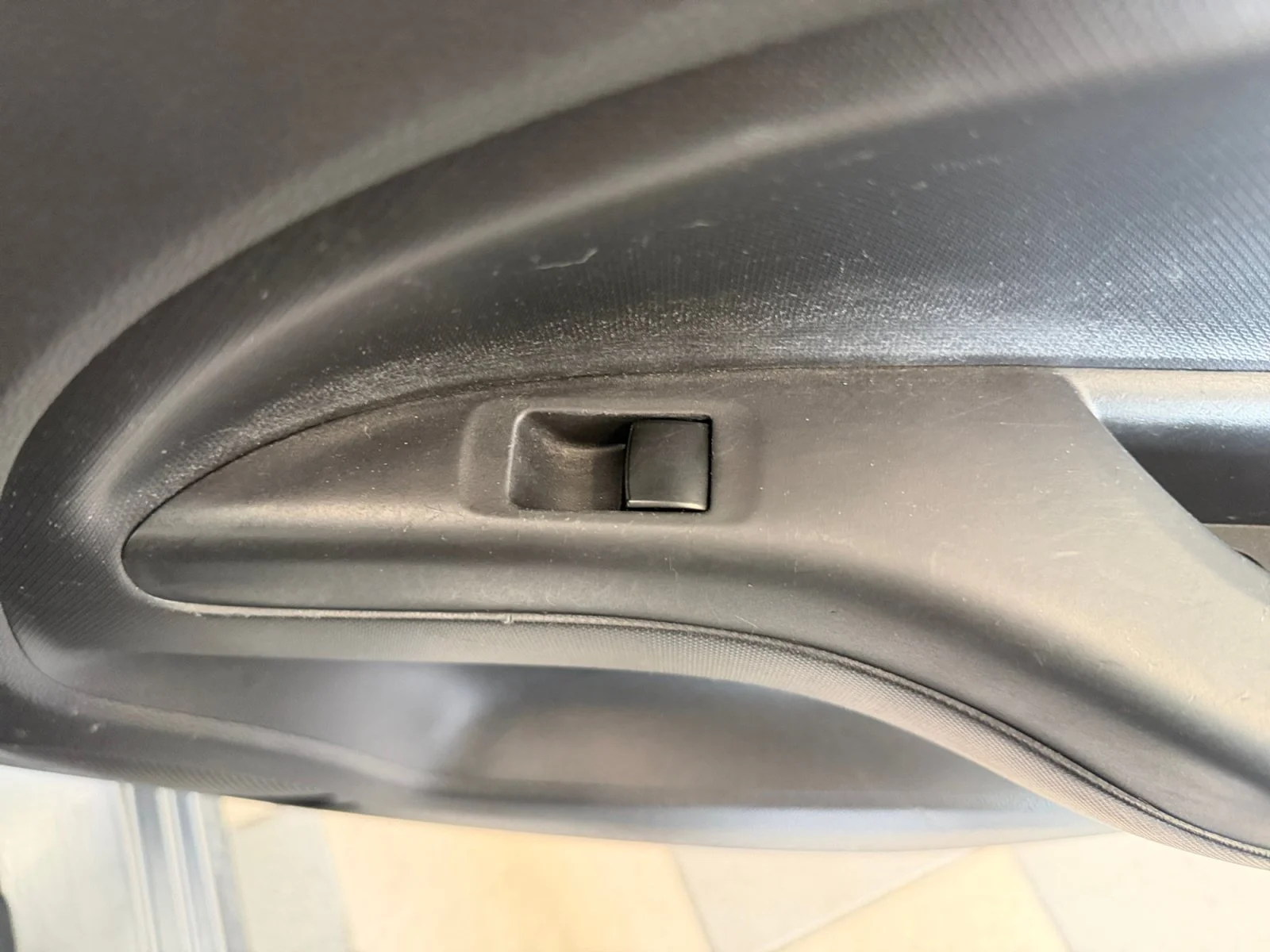 Used 2018 Gray Mitsubishi ES image 31