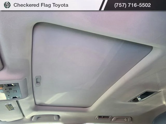 Used 2018 Nebula Gray Pearl Lexus 570 image 9