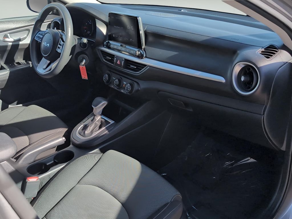 Used 2023 Gray Kia LXS image 27
