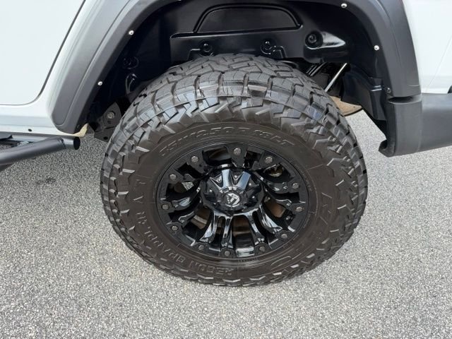 Certified Used 2022 Bright White Clearcoat Jeep Unlimited Sport S image 9