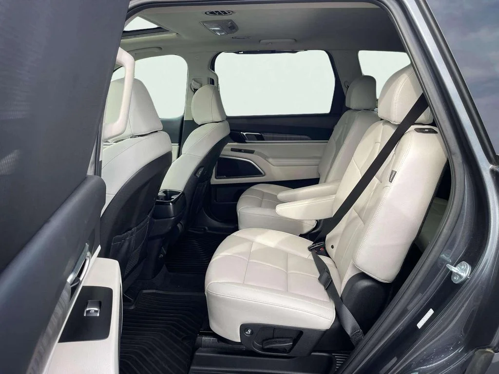 Certified Used 2024 Gravity Gray Kia EX image 29