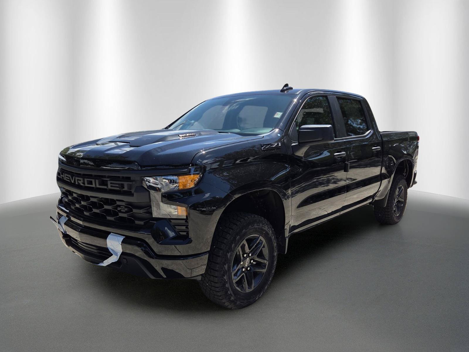 2026 Chevrolet Silverado 1500 Custom Trail Boss - Photo 2
