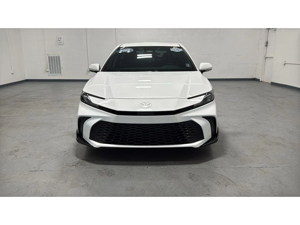 Used 2025 Ice Cap Toyota SE FWD 1 OWNER image 12
