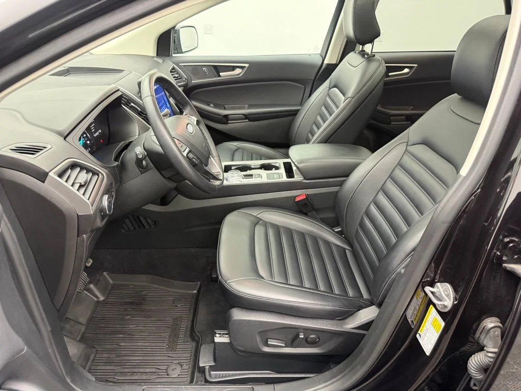 Used 2024 Black Ford SEL image 23