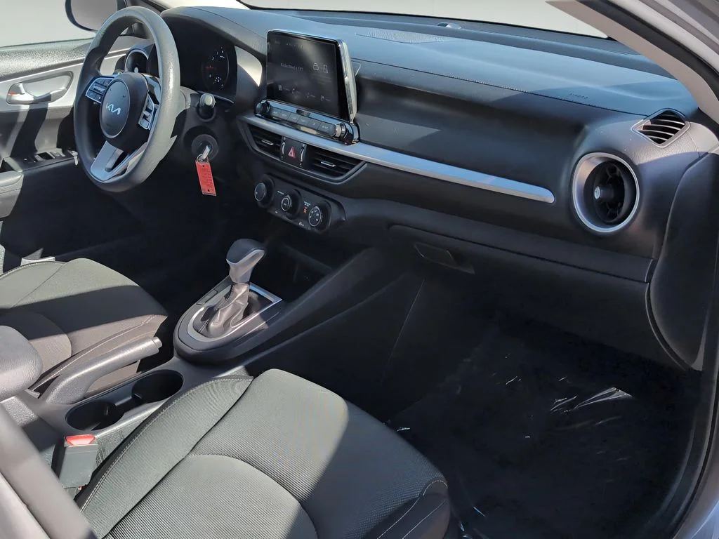 Used 2023 Gray Kia LXS image 27