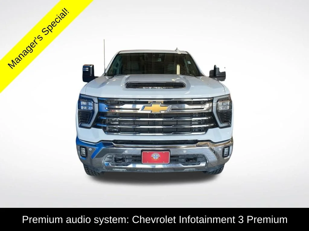 Used 2025 White Chevrolet LTZ image 15