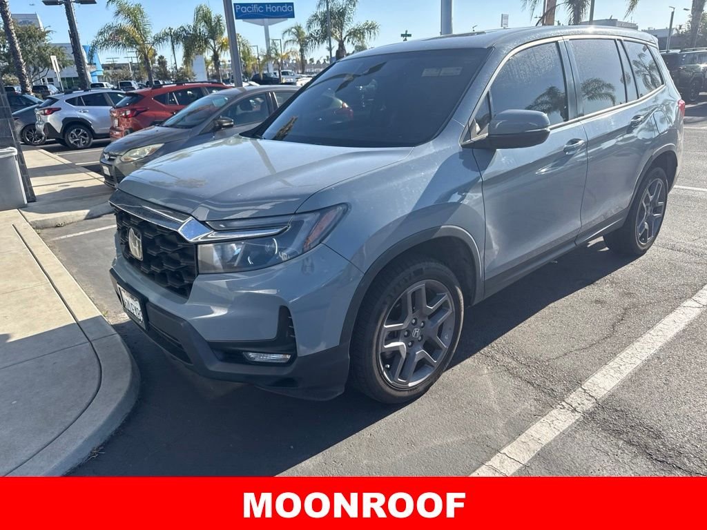 Used 2023  Honda EX-L image 1
