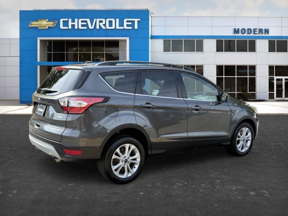Used 2018 Magnetic Ford SE image 5