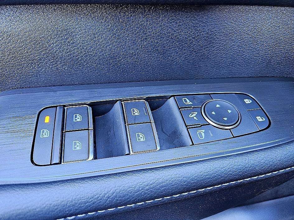New 2026 Alpine Metallic Nissan Platinum image 32