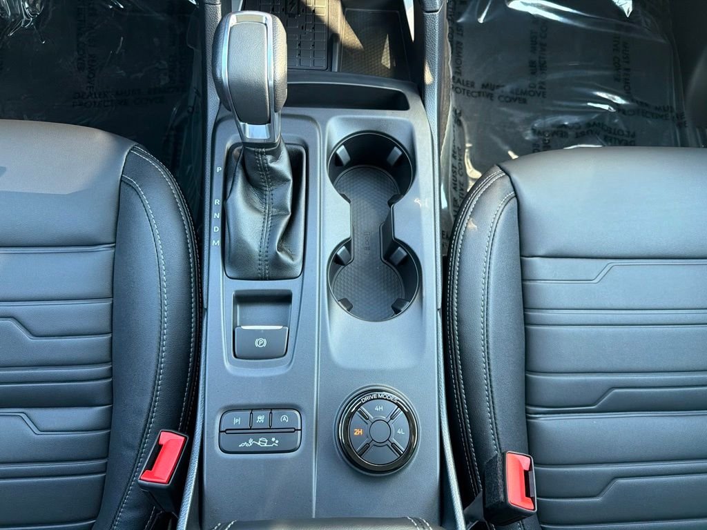New 2026 Oxford White Ford Lariat® image 29