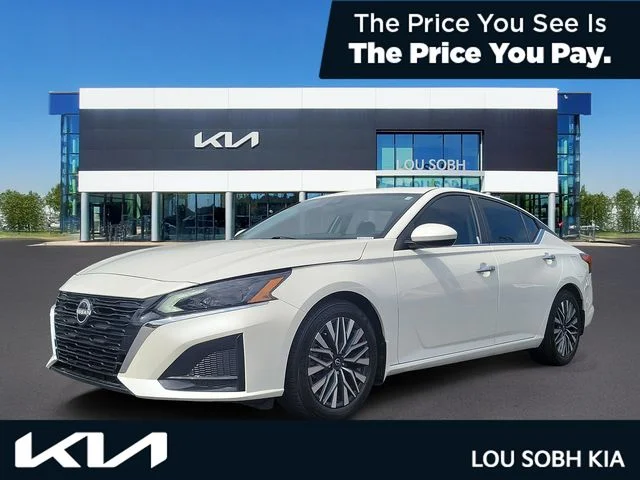 2024 Nissan Altima SV