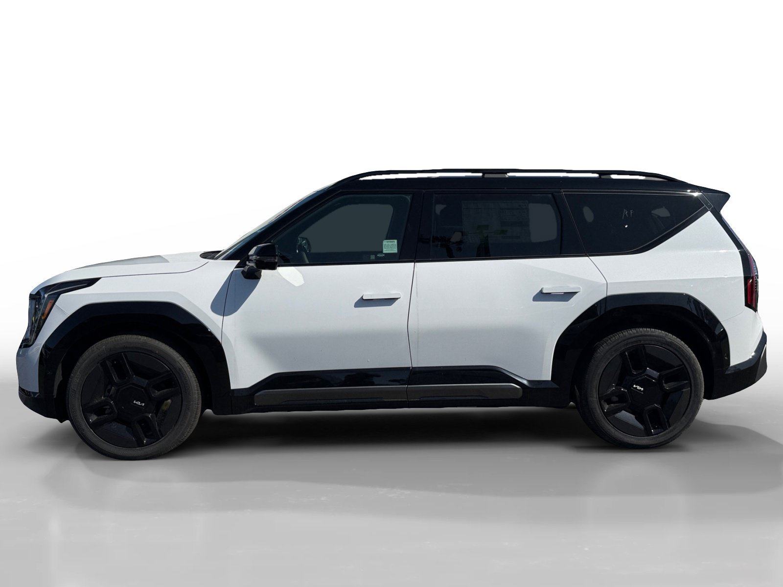 New 2026 Glacial White Pearl / Black Ro Kia GT-Line AWD image 2