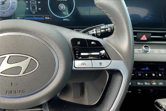 2025 Hyundai Elantra SEL - Photo 14