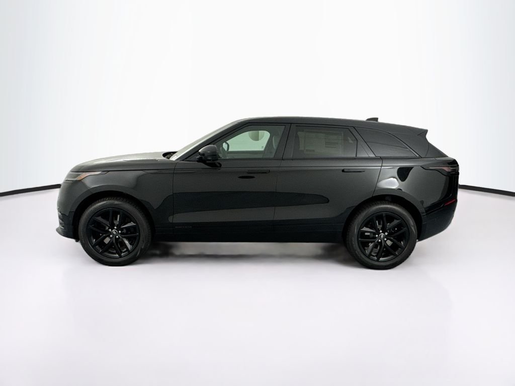 New 2026 Santorini Black Land Rover Belgravia Edition image 8