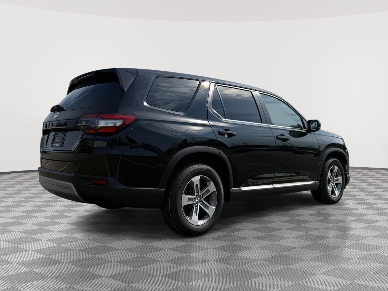 Used 2025 Crystal Black Pearl Honda EX-L image 6