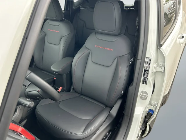 Used 2023 White Jeep Trailhawk image 19
