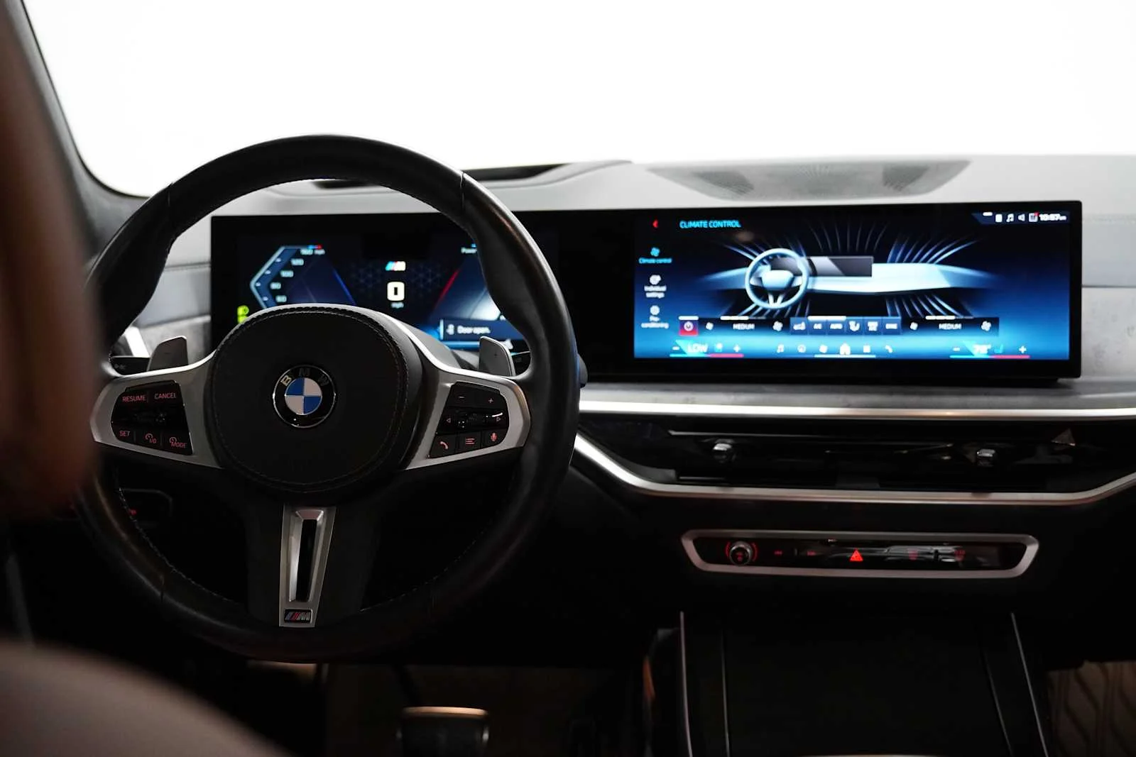 Certified Used 2024 Carbon Black Metallic BMW M60i image 25