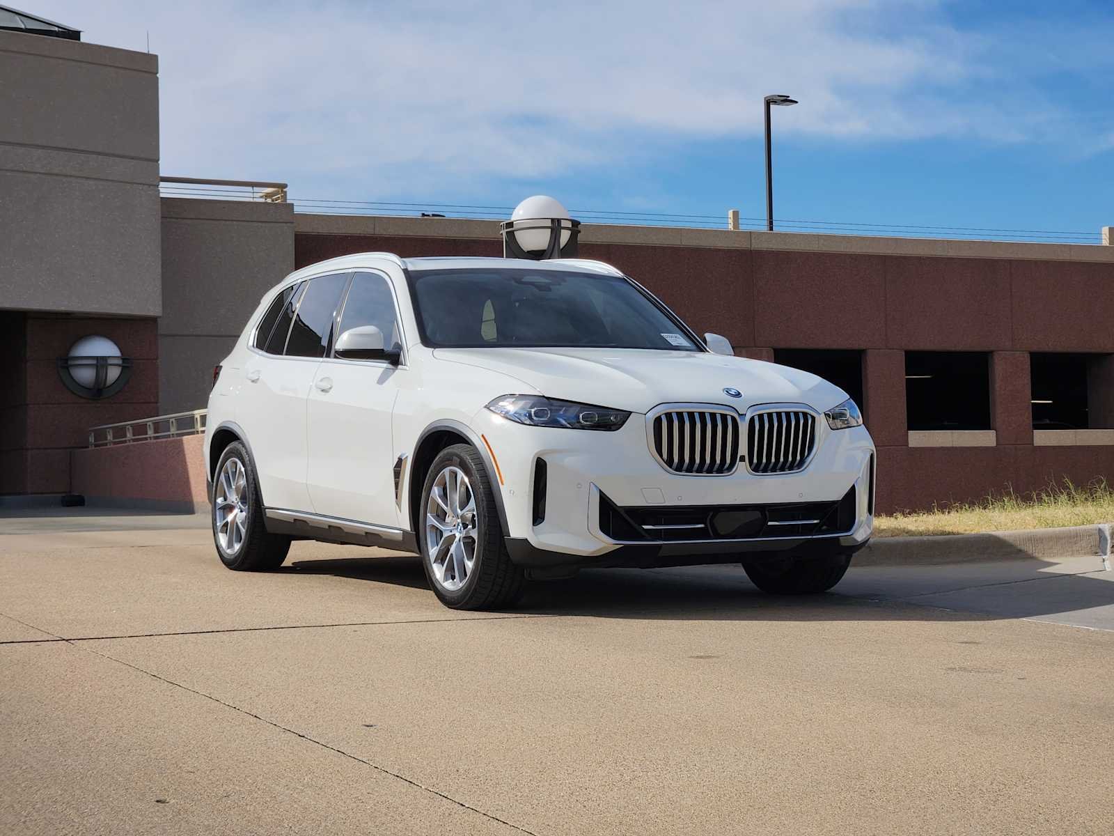 Used 2025 BMW X5 50e with VIN 5UX43EU01S9X44803 for sale in Plano, TX