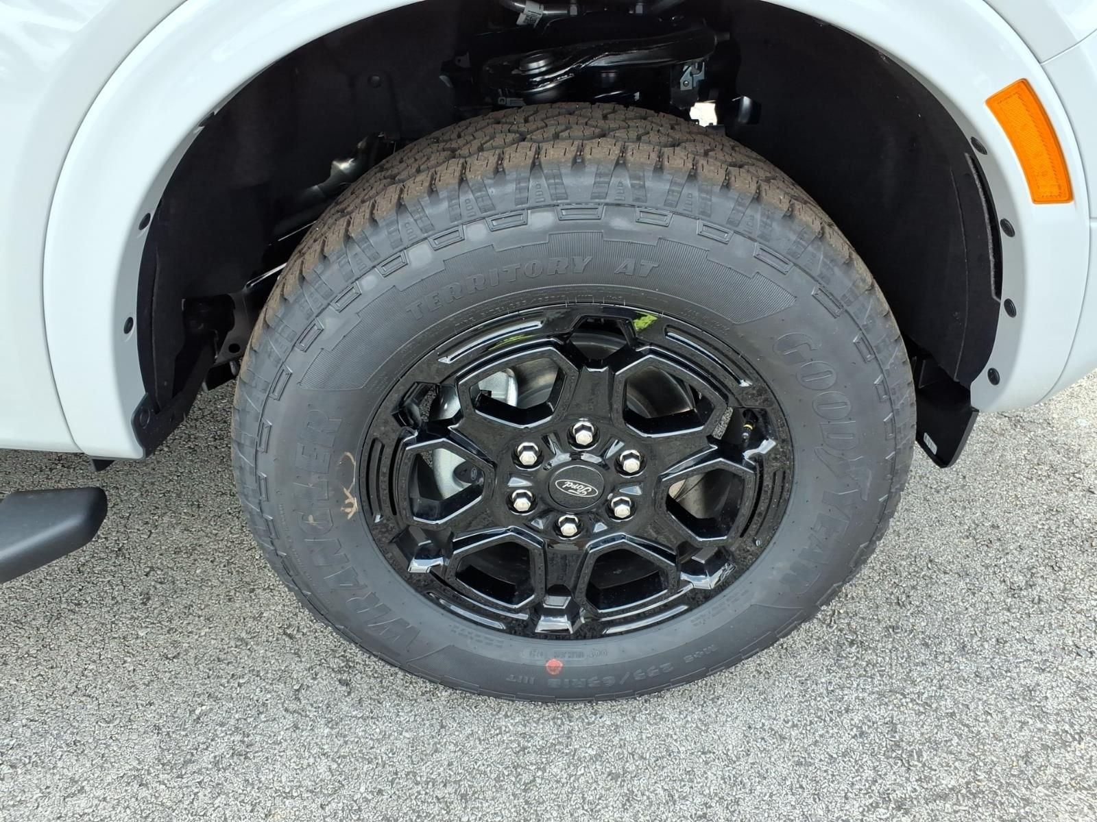 New 2026 Avalanche Ford XLT image 7