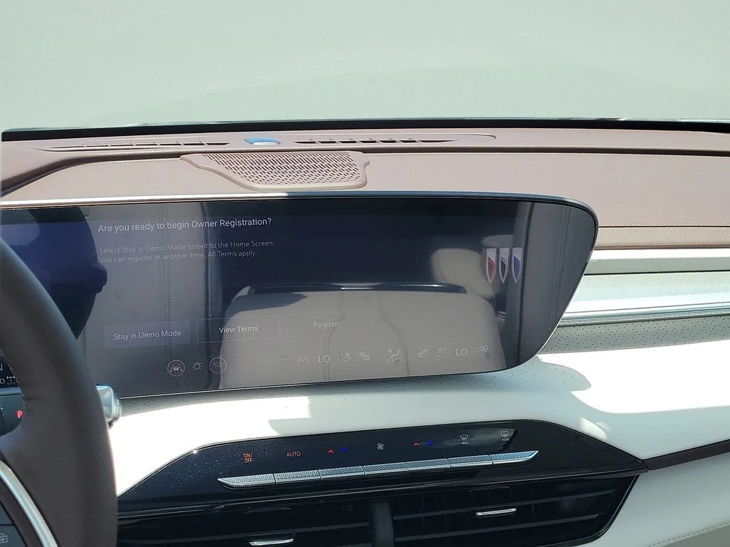New 2026 Iridescent White Tricoat Buick Avenir image 14