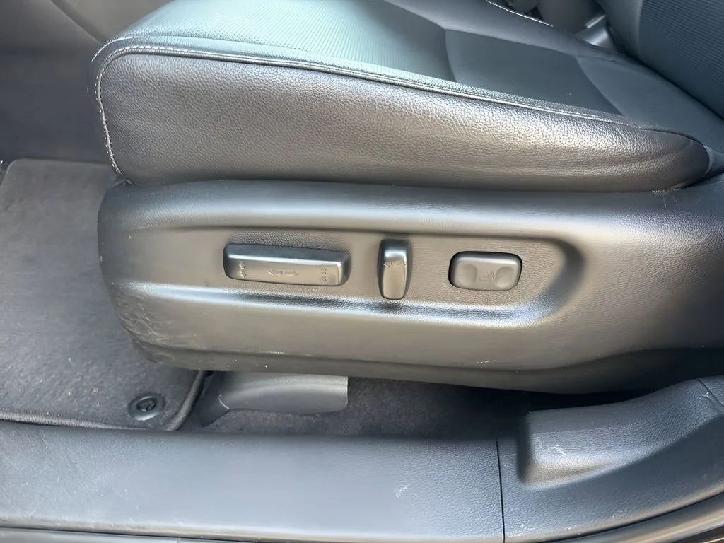 Used 2025 Black Honda RTL image 11