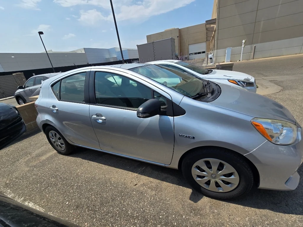 Used 2014 Classic Silver Metallic Toyota One image 6