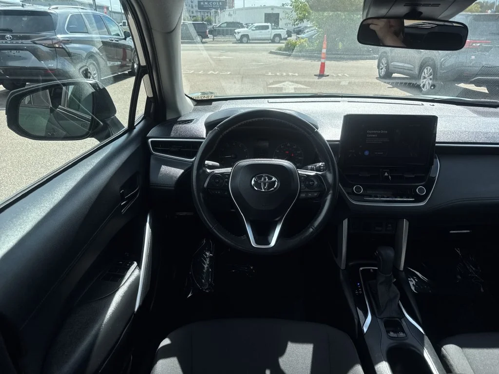 Used 2023  Toyota LE image 11