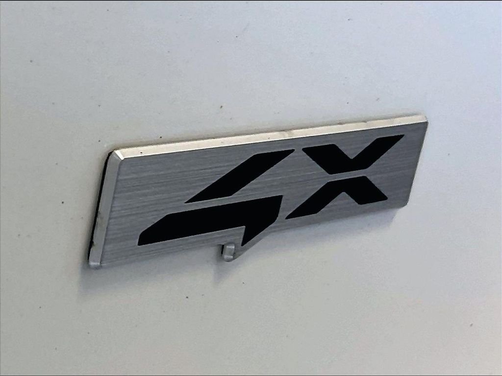 Used 2024 White Kia S image 29