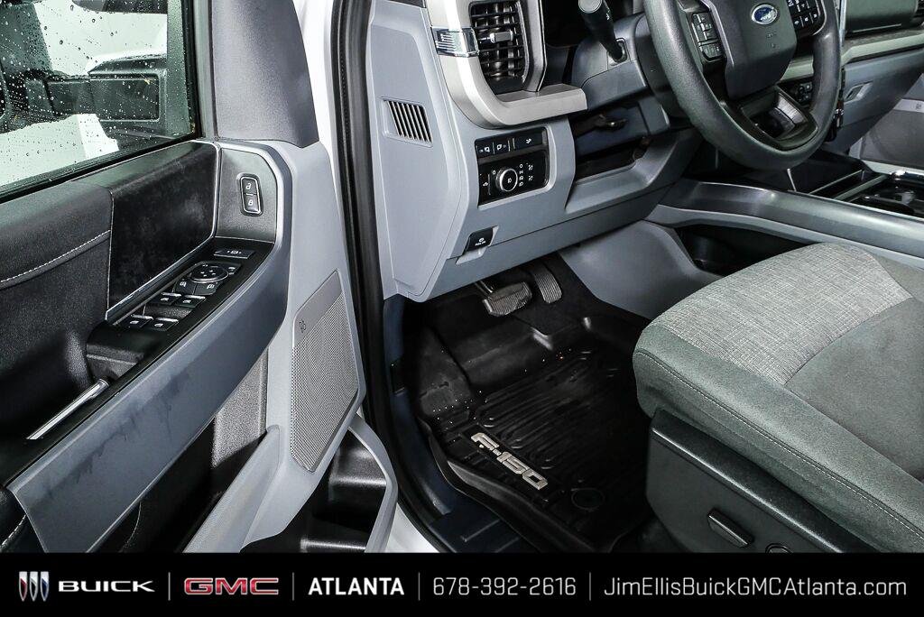 Used 2024 Oxford White Ford XLT image 8