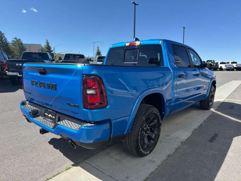 New 2026 Hydro Blue Pearl-Coat Exterior Paint RAM Big Horn/Lone Star image 9