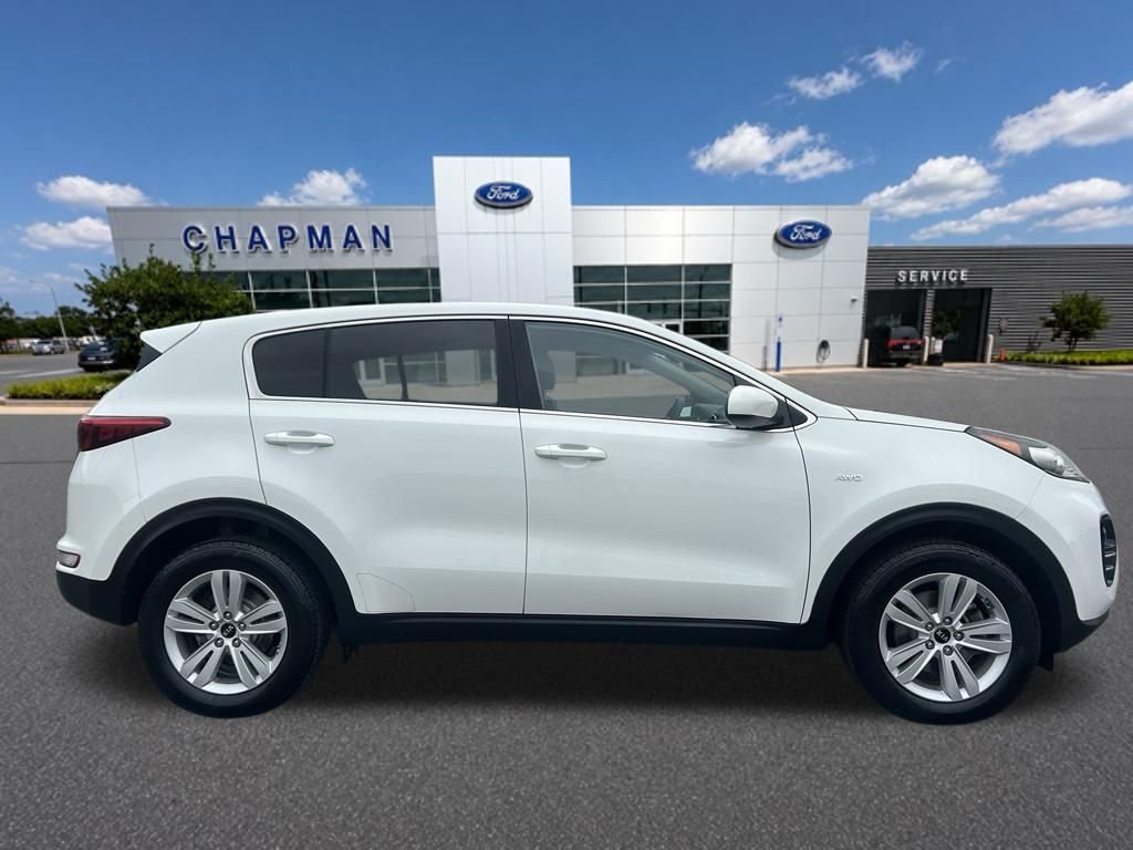 Used 2018 White Kia LX image 6