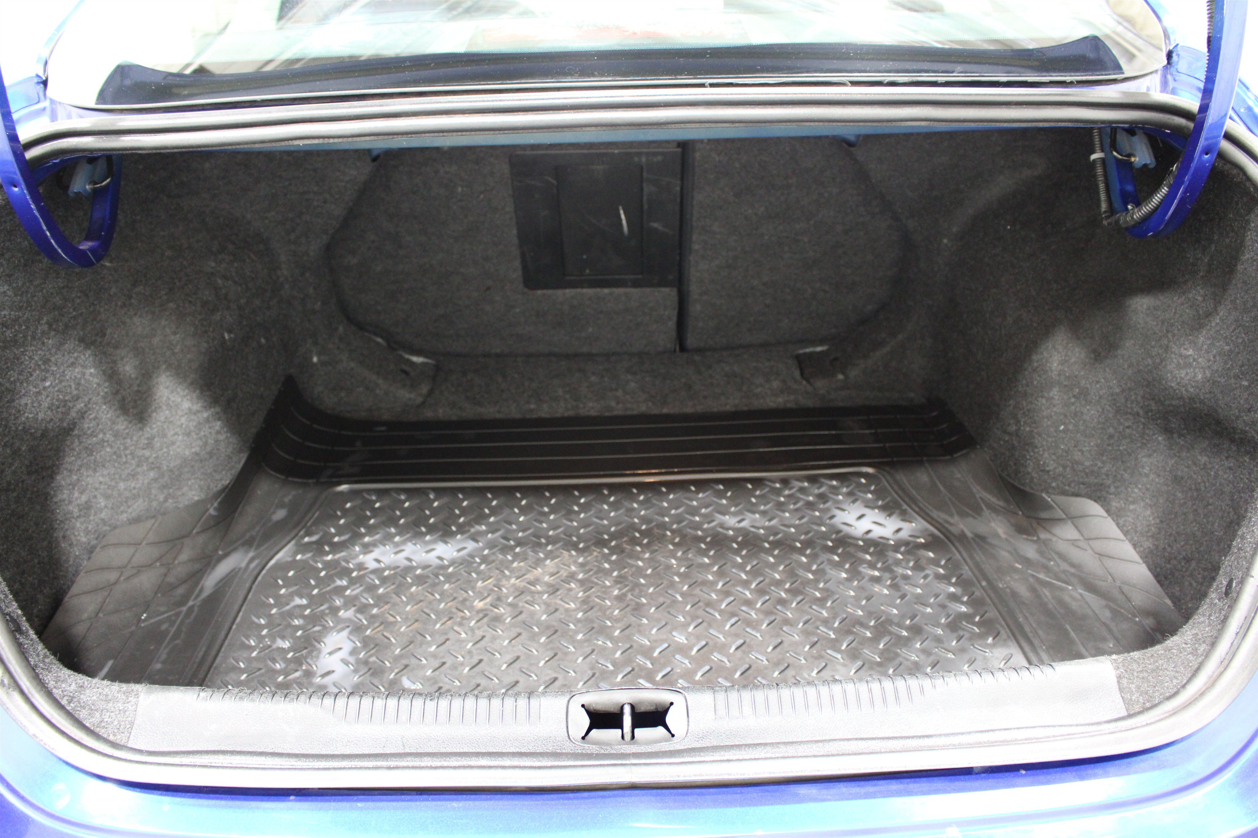Used 2015 Vivid Blue Pearlcoat Chrysler Limited image 18