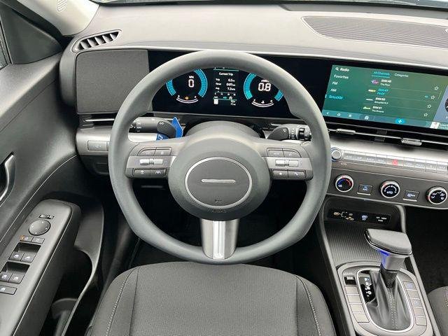 New 2026 Black Hyundai SE FWD image 8