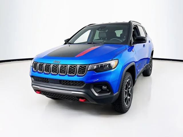 New 2026 Hydro Blue Pearl-Coat Exterior Paint Jeep Trailhawk image 3