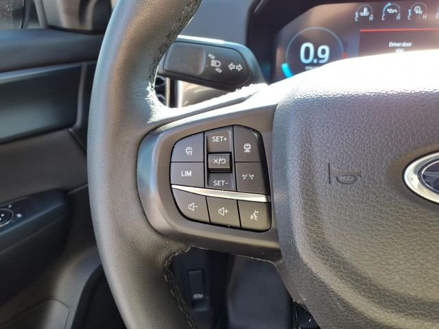 Used 2025 White Ford Lariat image 22