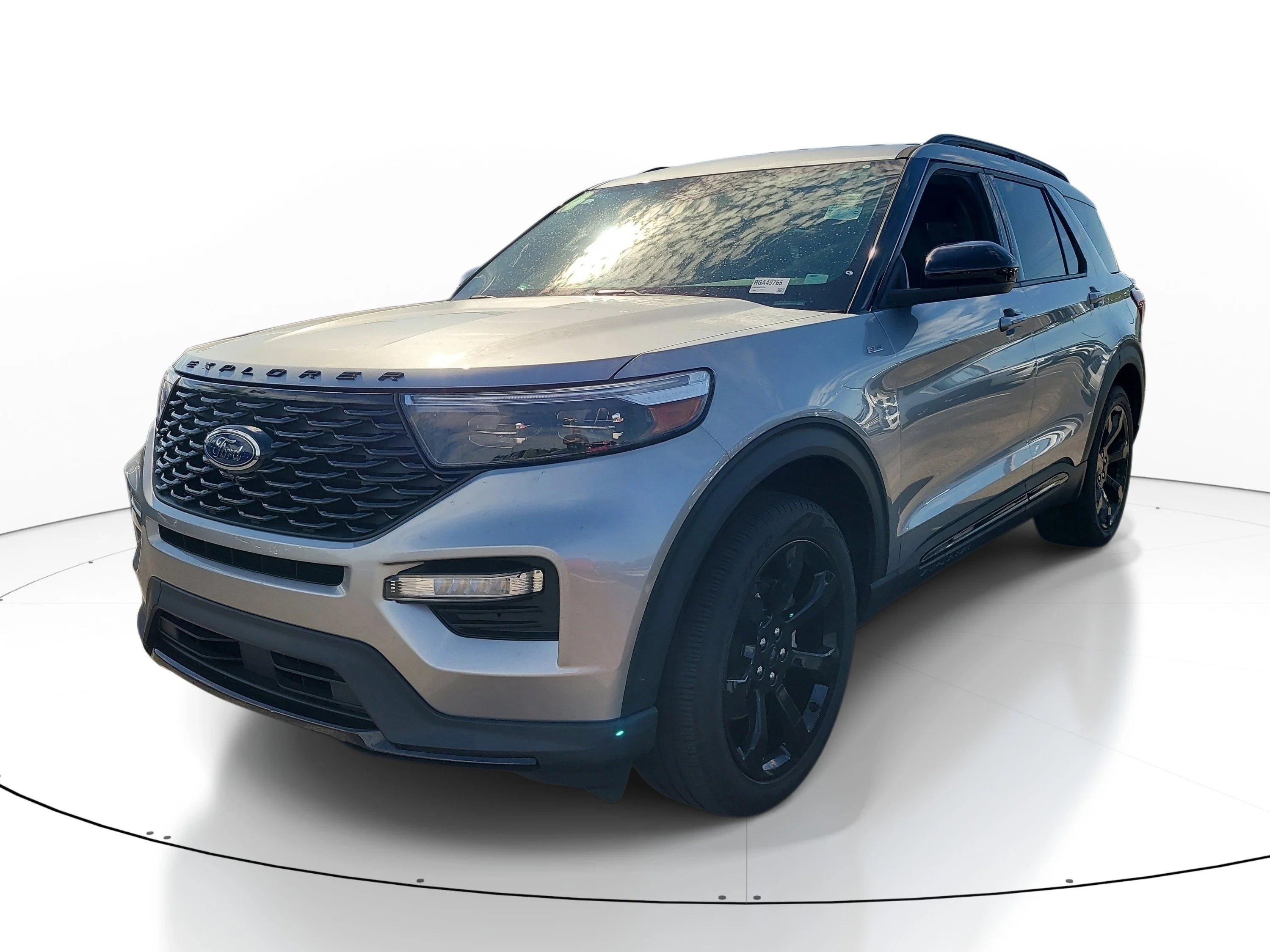 Used 2024 Iconic Silver Metallic Ford ST-Line image 3