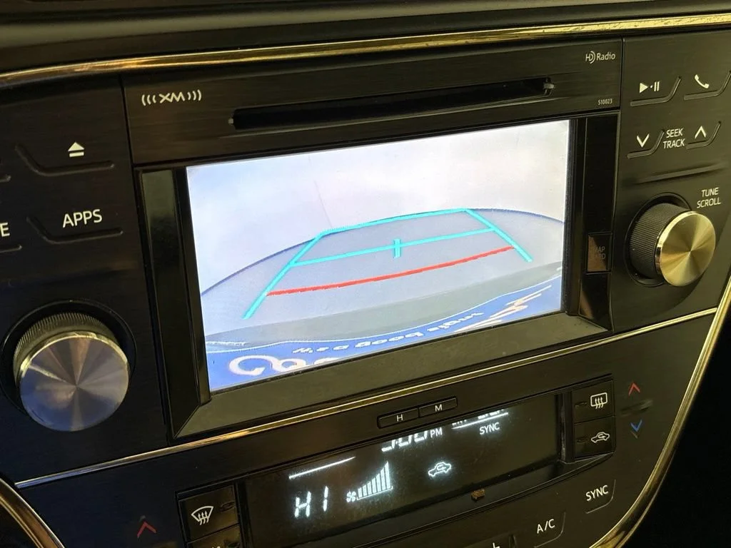 Used 2015 Gray Toyota XLE Touring image 37