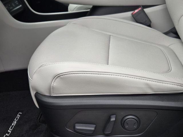 Certified Used 2025 Rockwood Green Hyundai Limited image 19
