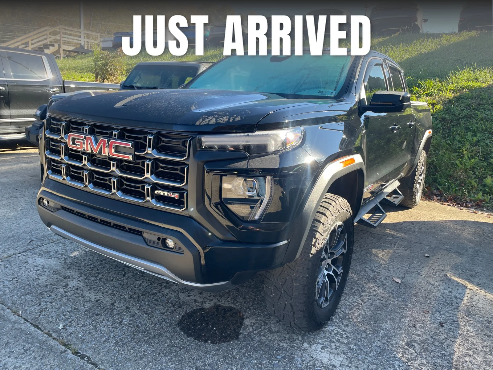 Used 2024 Onyx Black GMC 4WD AT4 image 1