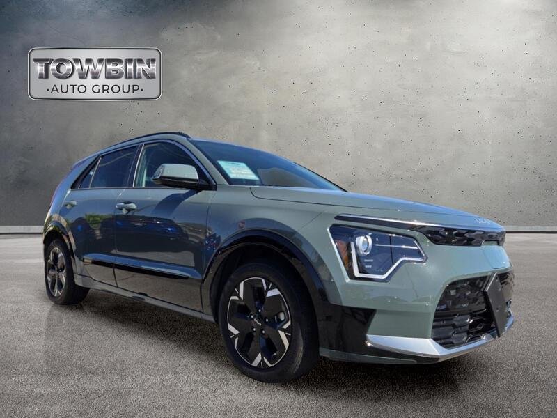 Used 2023 Kia Niro Wind with VIN KNDCR3L11P5042800 for sale in Henderson, NV