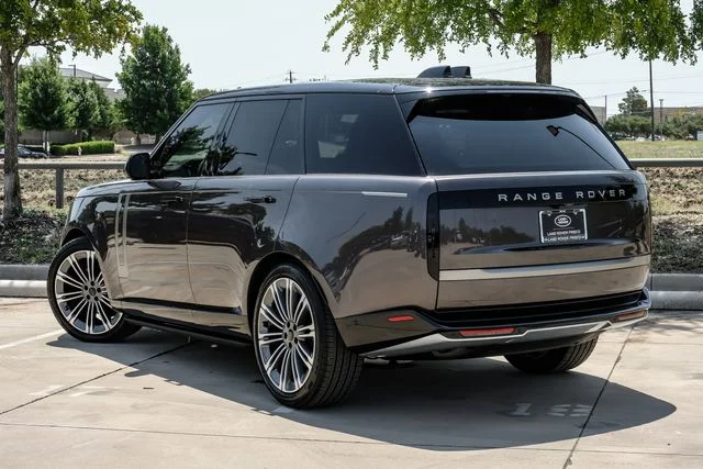 2026 Land Rover Range Rover SE - Photo 11