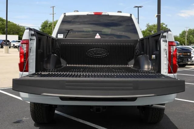 New 2026 Avalanche Ford XLT image 11