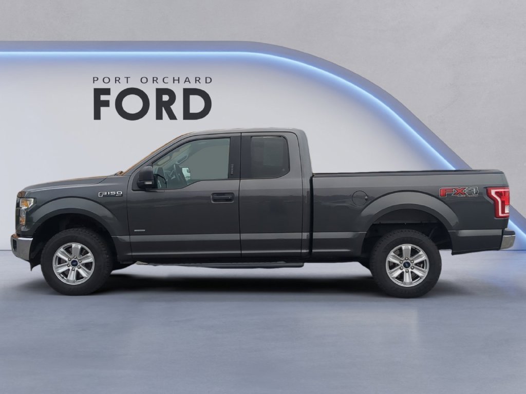 Used 2016 Gray Ford XLT image 3