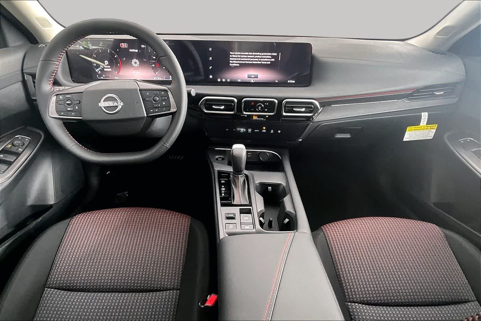 New 2026 Aspen White TriCoat / Super Black Two-tone Nissan SR image 5