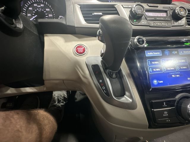 Used 2016  Honda EX-L image 27