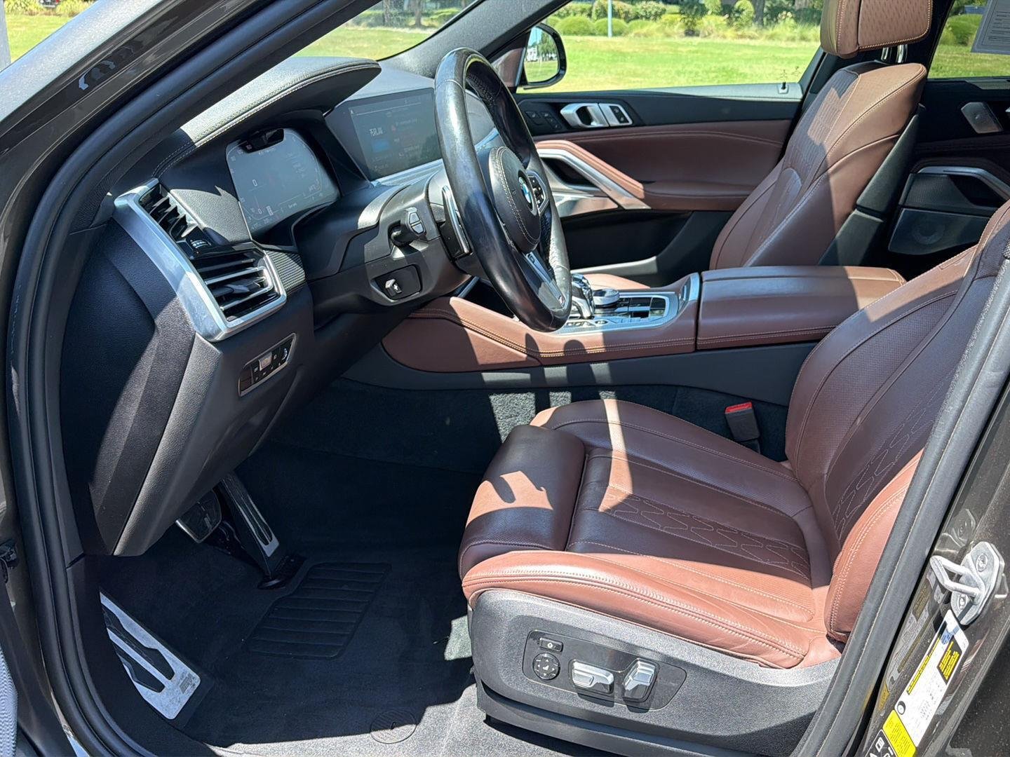 Used 2023 Manhattan Green Metallic BMW M50i image 9