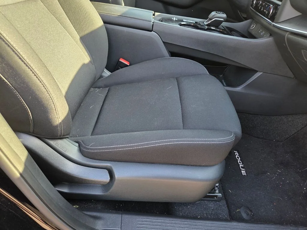 Used 2023 Black Nissan S image 28