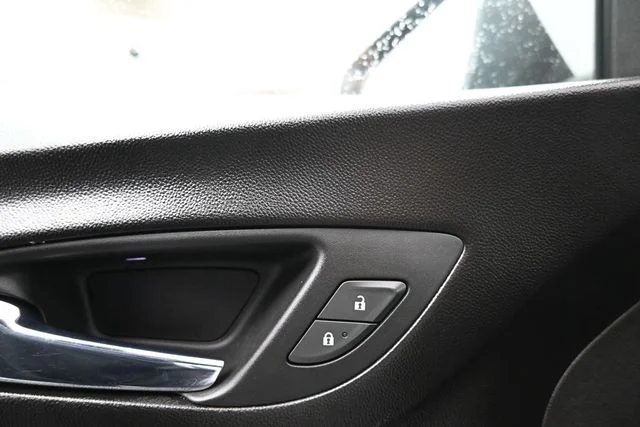 Used 2019 White Chevrolet LT image 14