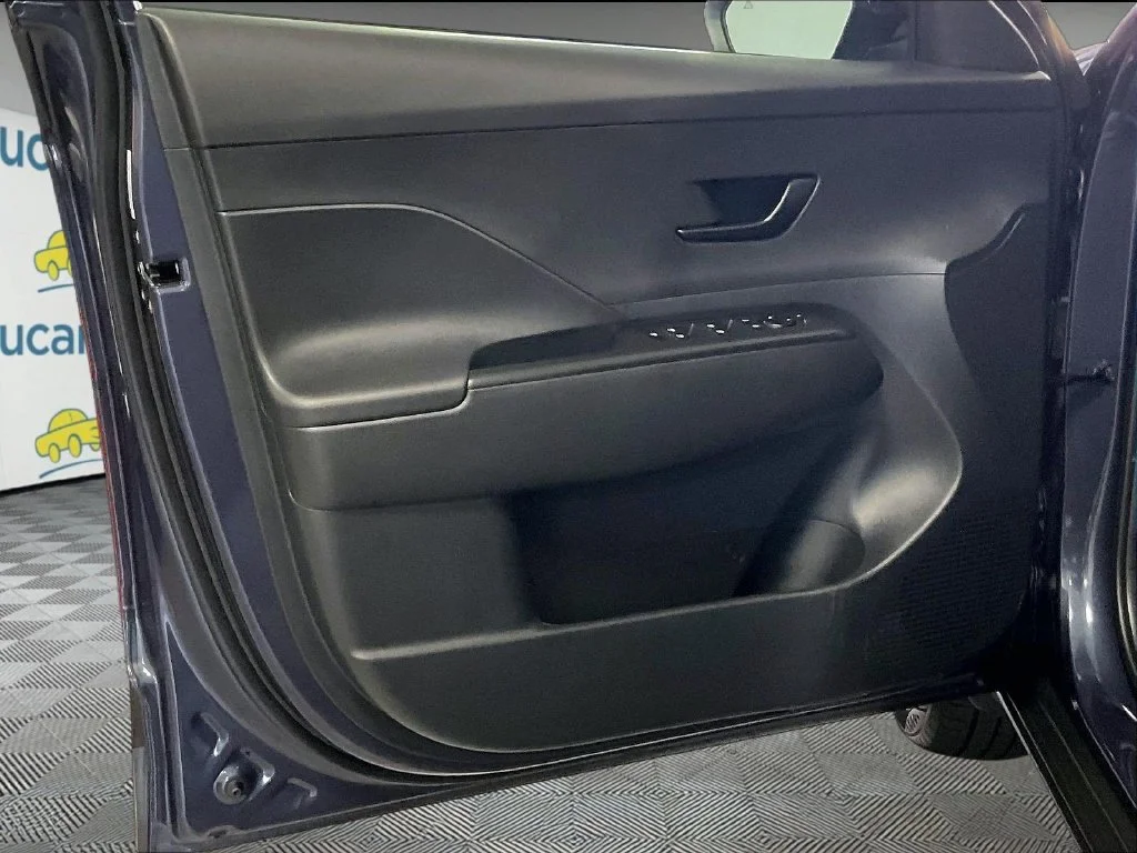 Used 2024 Blue Hyundai SEL image 9